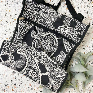 NWOT PAISLEY TOTE LUNCH BAG BLACK BAG ALL PURPOSE ZIPPER TOTE